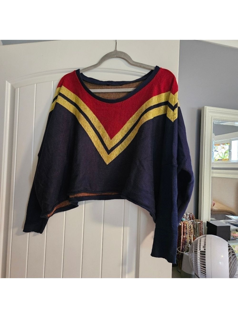El Hoffer Marvel-Inspired Cropped Knit Sweater XL | Bold Chevron | Oversized Fit